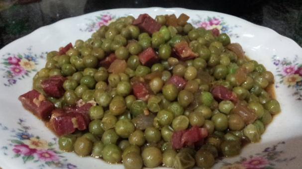 guisantes con jamon en olla gm
